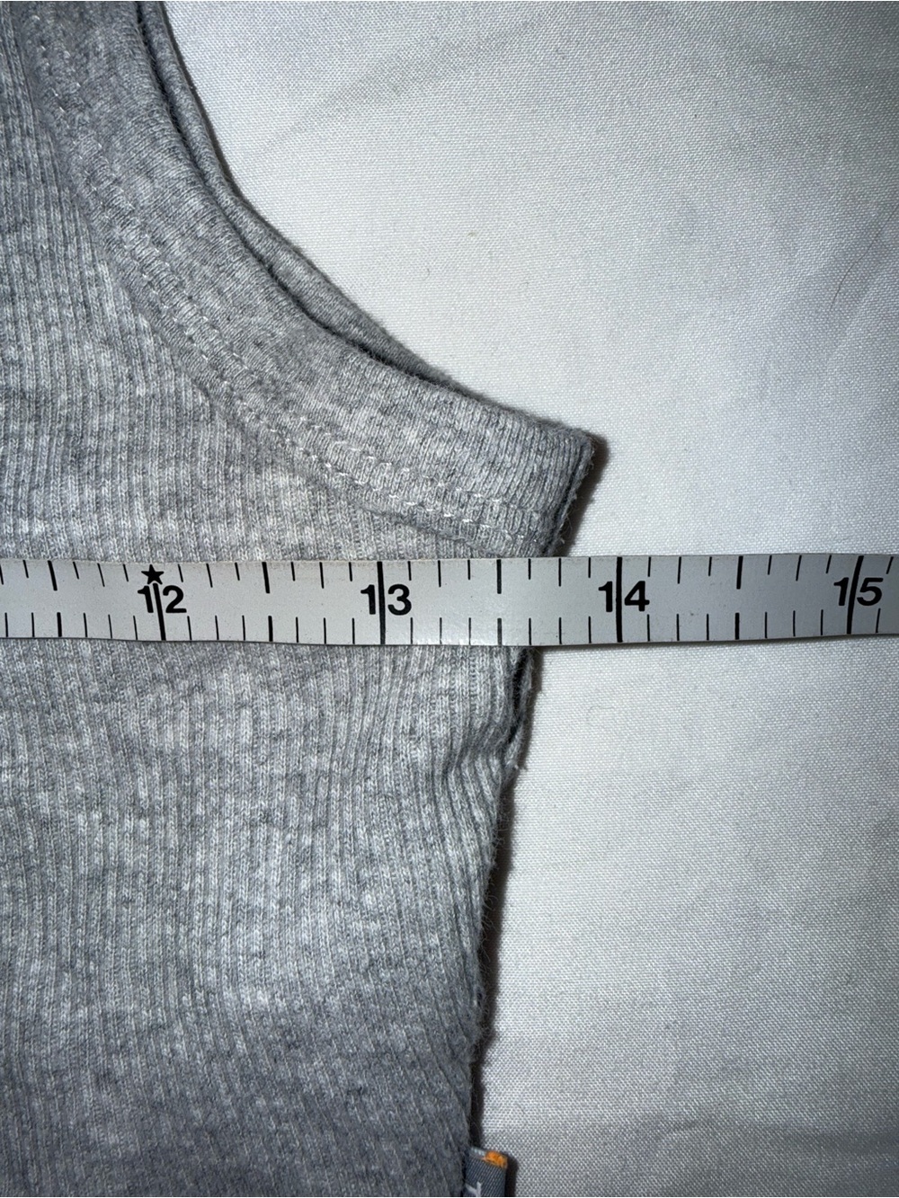 TNA Grey Ribbed Cropped Tank - Picture 2 of 3